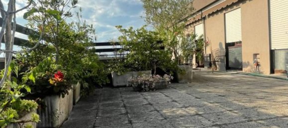 3 bedrooms Penthouse in Monza, Italy No. 288112 27