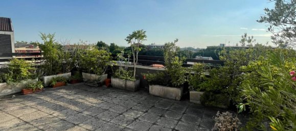 3 bedrooms Penthouse in Monza, Italy No. 288112 24