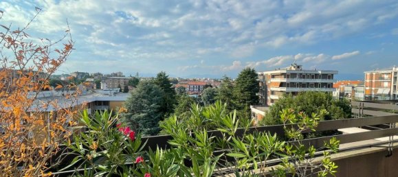 3 bedrooms Penthouse in Monza, Italy No. 288112 19