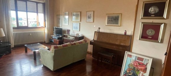 3 bedrooms Penthouse in Monza, Italy No. 288112 3