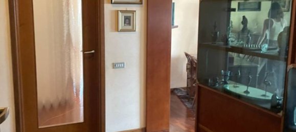 3 bedrooms Penthouse in Monza, Italy No. 288112 2