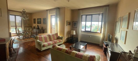 3 bedrooms Penthouse in Monza, Italy No. 288112 6