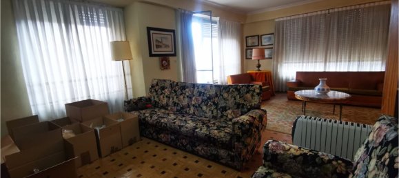 4 Schlafzimmer Wohnung in Palencia, Spain, Nr. 72022 3