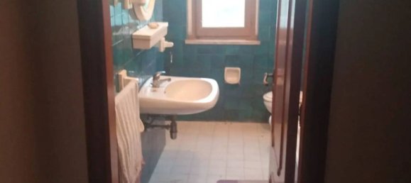 5 rooms House in Briatico, Italy No. 80962 4