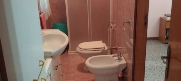 5 rooms House in Briatico, Italy No. 80962 9