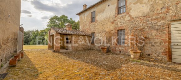 4 bedrooms House in Monteroni d'Arbia, Italy No. 264812 8