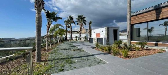 6 bedrooms Villa in Parekklisia, Cyprus No. 20728 3