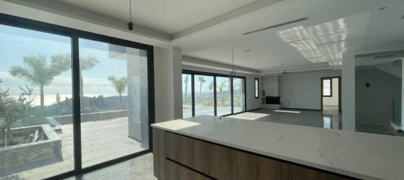 6 bedrooms Villa in Parekklisia, Cyprus No. 20728 6