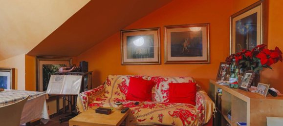 2 rooms Apartment in Rome, Italy No. 155471 10