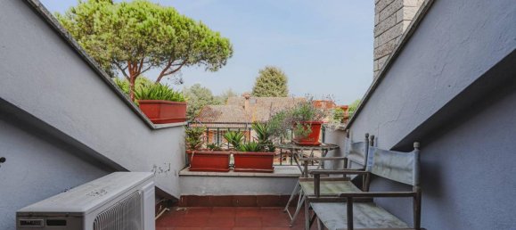 2 rooms Apartment in Rome, Italy No. 155471 11