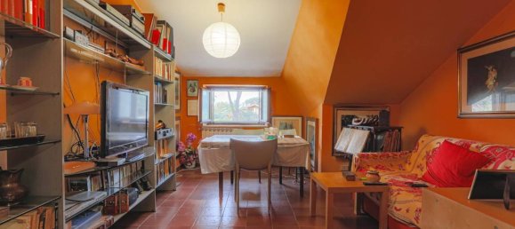 2 rooms Apartment in Rome, Italy No. 155471 8