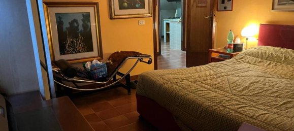 2 rooms Apartment in Rome, Italy No. 155471 24