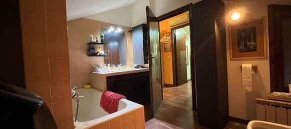 2 rooms Apartment in Rome, Italy No. 155471 26