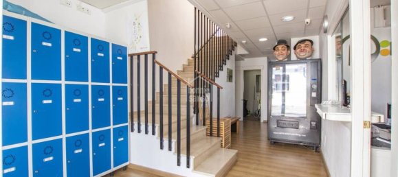 Apartamento de 3 dormitorios en Menorca, Spain No. 78237 2