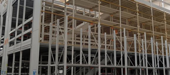 2600m² Warehouse in Lissone, Italy No. 359794 24