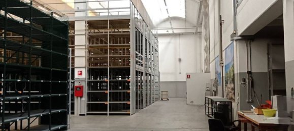 2600m² Warehouse in Lissone, Italy No. 359794 9