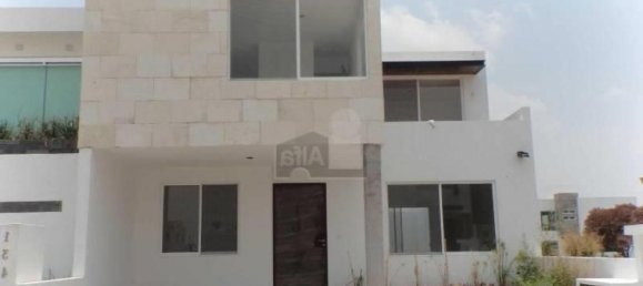 3 bedrooms House in Queretaro, Mexico No. 164047 2