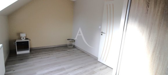 Casa de 4 dormitorios en Luzille, France No. 209316 8