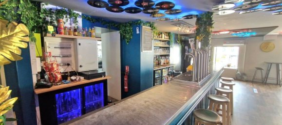 Propriété commerciale à Reims, France 300m² No. 61612 2