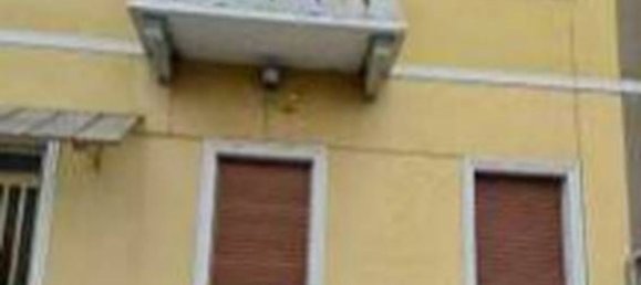 5 rooms Apartment in Trofarello, Italy No. 291425 4