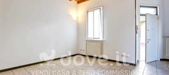 2 Schlafzimmer Wohnung in Varese, Italy, Nr. 378925 12