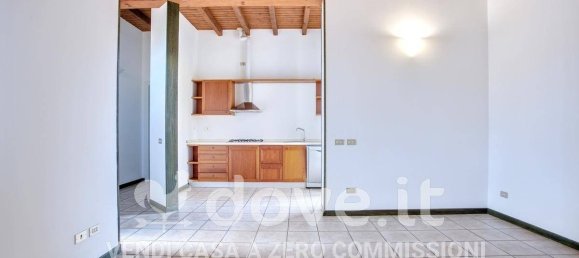 2 Schlafzimmer Wohnung in Varese, Italy, Nr. 378925 7