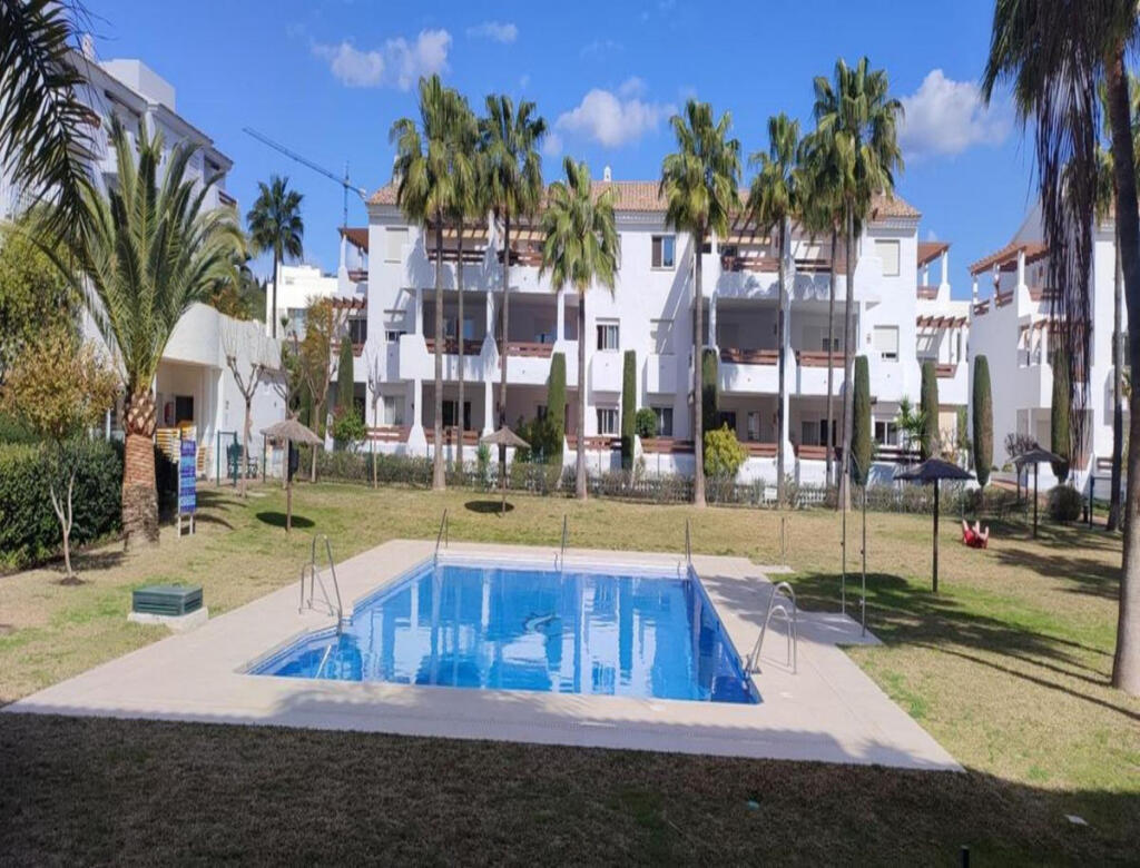 3 bedrooms Apartment in Estepona, Spain No. 186584