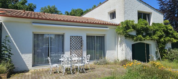 Дом с 5 спальнями в Атлантическая Луара, Франция № 280417 2