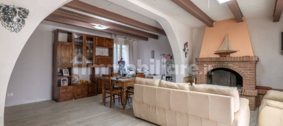 3 bedrooms House in Cascina, Italy No. 349607 2