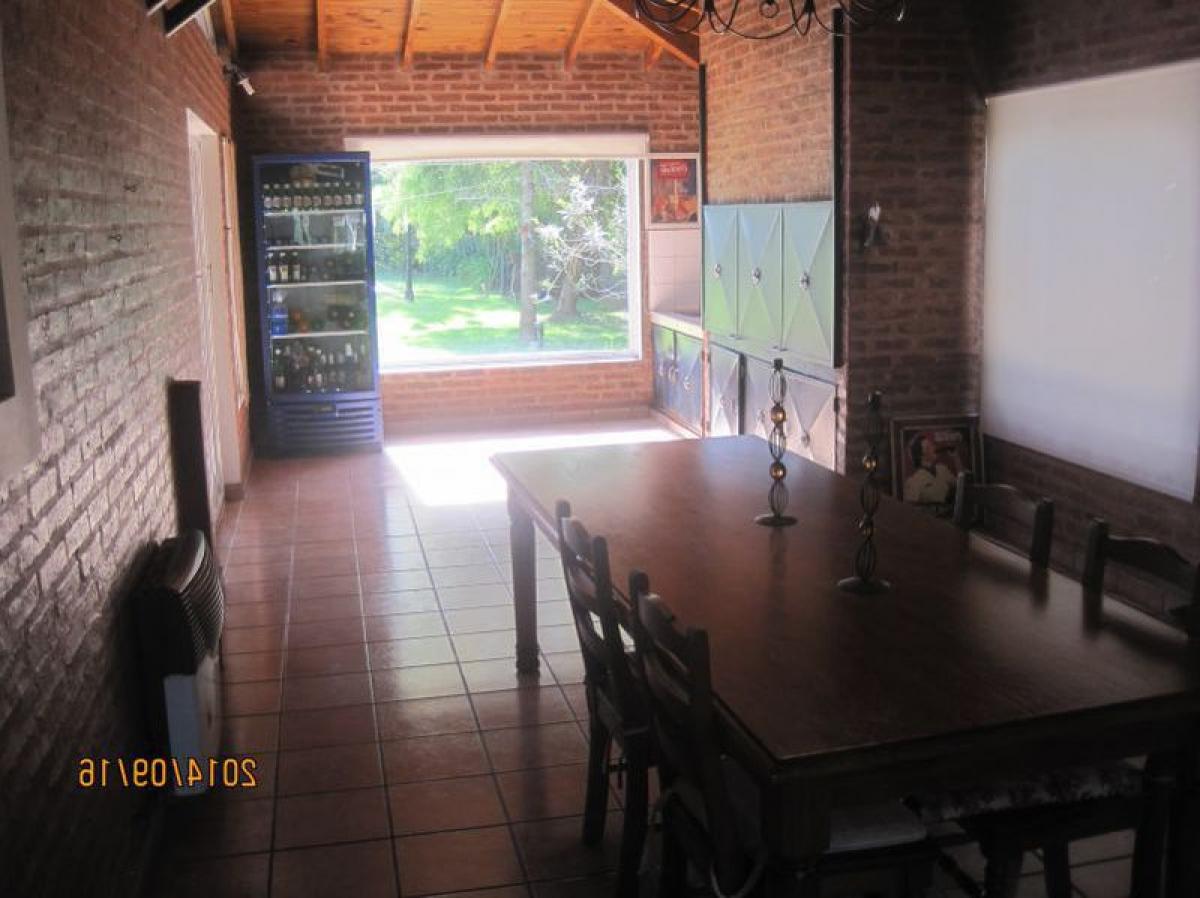 6 bedrooms House in Esteban Echeverria, Argentina No. 7432