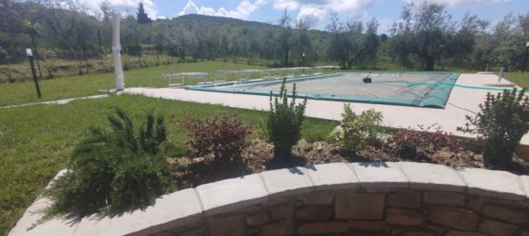 6 rooms House in Arezzo, Italy No. 276302 5