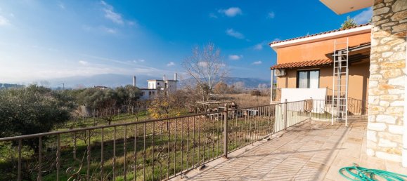 3 bedrooms Villa in Chrysoupoli, Greece No. 1921 25