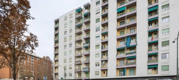 3-salle Appartement à Turin, Italy No. 32889 2