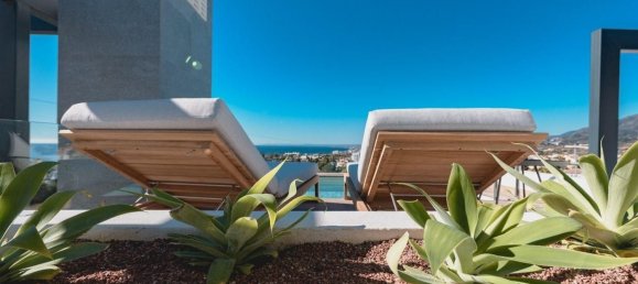 4 bedrooms Townhouse in Marbella, Spain No. 48030 7