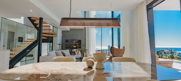 4 bedrooms Townhouse in Marbella, Spain No. 48030 3