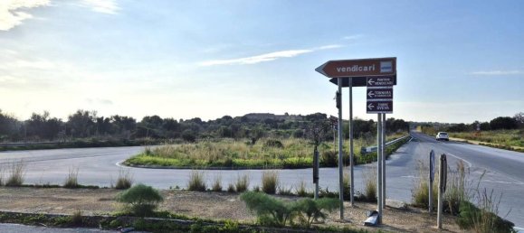 1-salle Terrain à Noto, Italy No. 27708 5