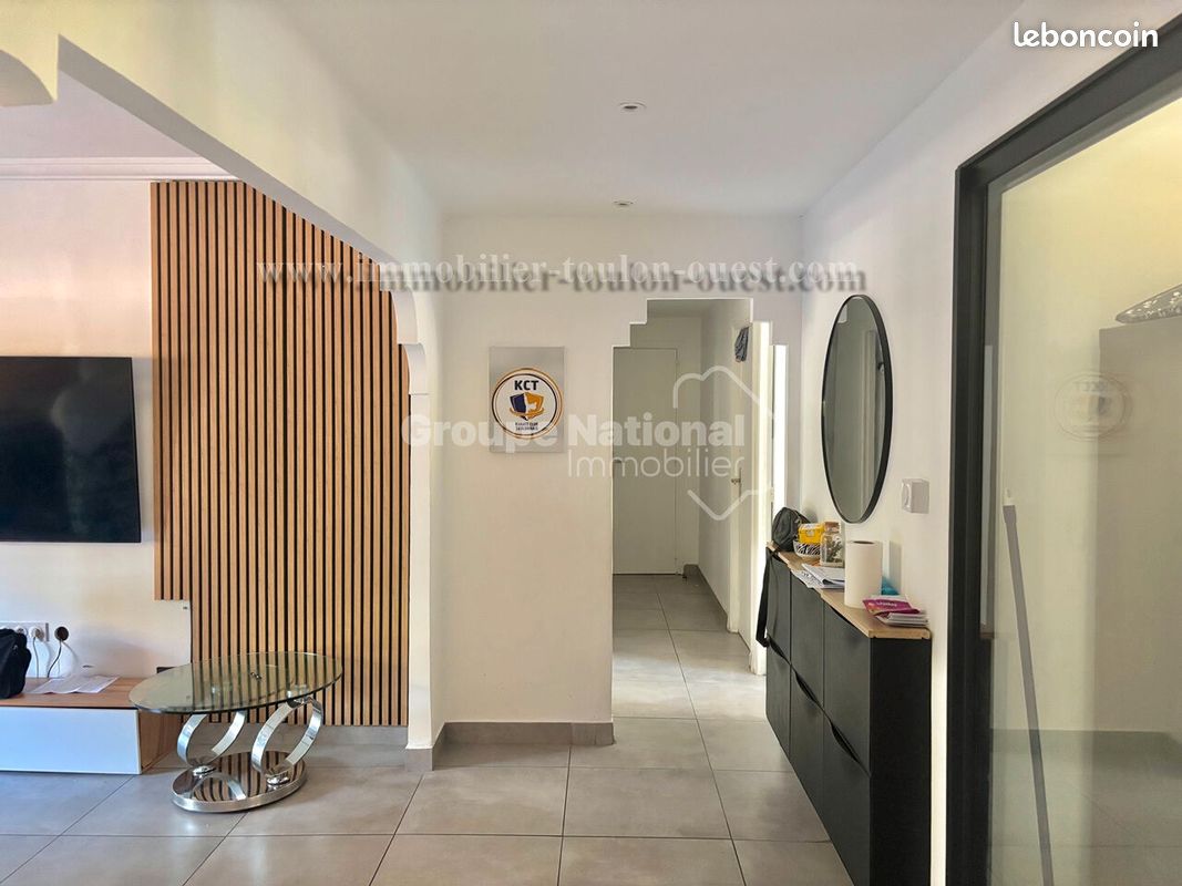 4 bedrooms Apartment in Toulon, France No. 279070