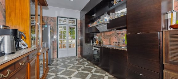 5 bedrooms Villa in Cascais, Portugal No. 113573 10