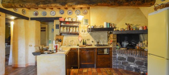 4 bedrooms House in Collazzone, Italy No. 138203 13