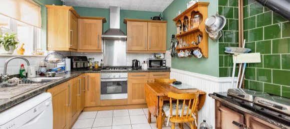 3 bedrooms House in Watford, United Kingdom No. 6047 3