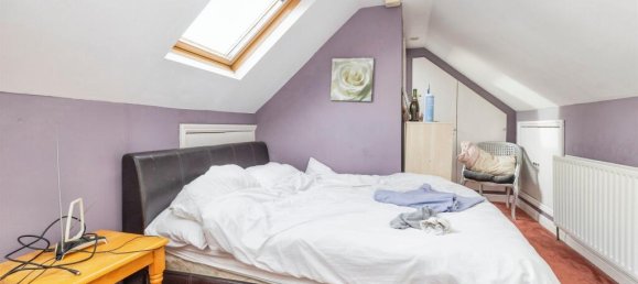 3 bedrooms House in Watford, United Kingdom No. 6047 25