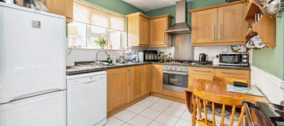 3 bedrooms House in Watford, United Kingdom No. 6047 30