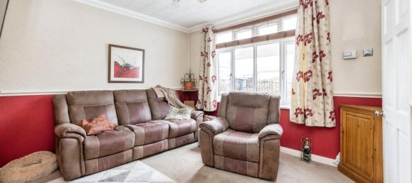 3 bedrooms House in Watford, United Kingdom No. 6047 18