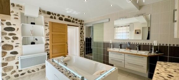 4 bedrooms Townhouse in Hautes-Alpes, France No. 300781 8