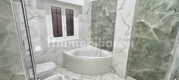 2 bedrooms Apartment in Rome, Italy No. 16891 18