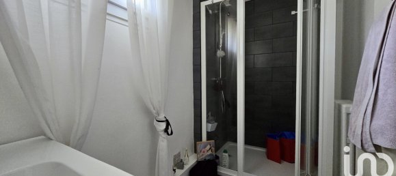 1 bedroom Apartment in Yvelines, France No. 347003 7