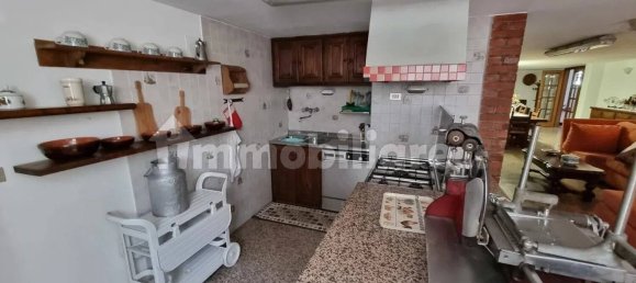 8 Schlafzimmer Villa in Carrara, Italy, Nr. 128558 33