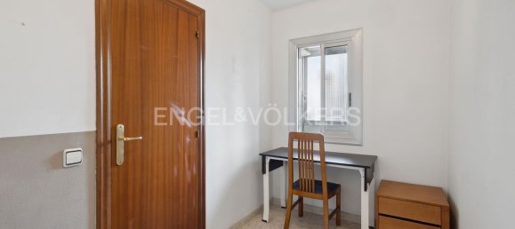 Apartamento de 3 dormitorios en L'Hospitalet de Llobregat, Spain No. 182732 13