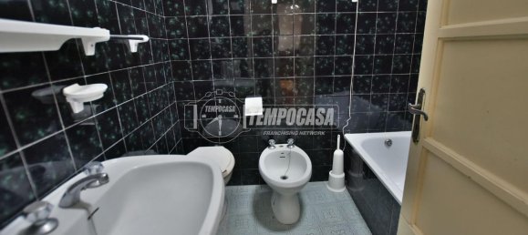 5 rooms Apartment in Serrapetrona, Italy No. 1787 4