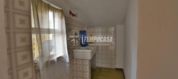 5 rooms Apartment in Serrapetrona, Italy No. 1787 12